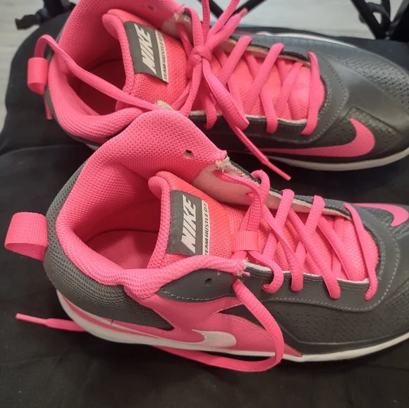 Nike - Picture 6 of 16